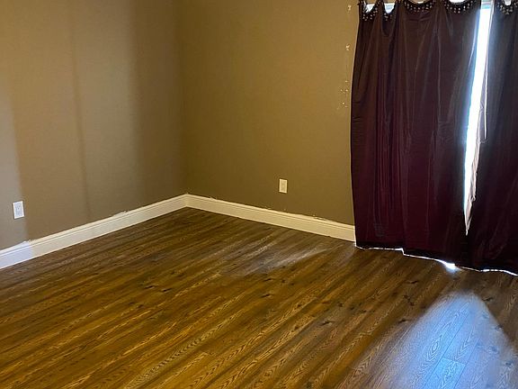 Bedroom #1