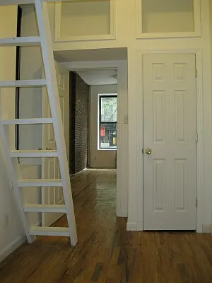 Rented by Tower Brokerage | media 16