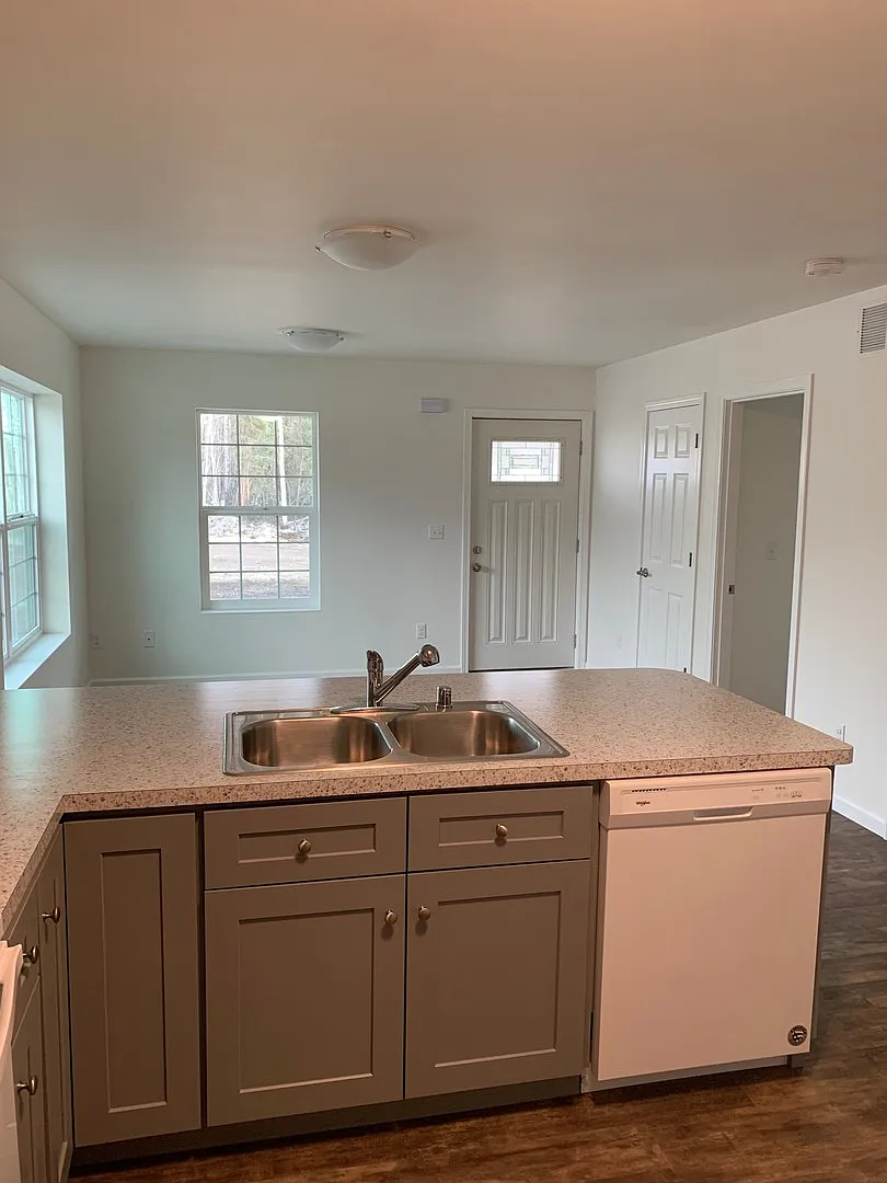 Century 21 Gold Rush - 2 bed/1 bath - 2180 Nelson Rd (North Pole area) — Photo 4