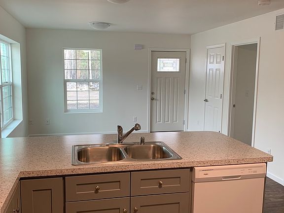 4th image of 2184 Nelson Rd