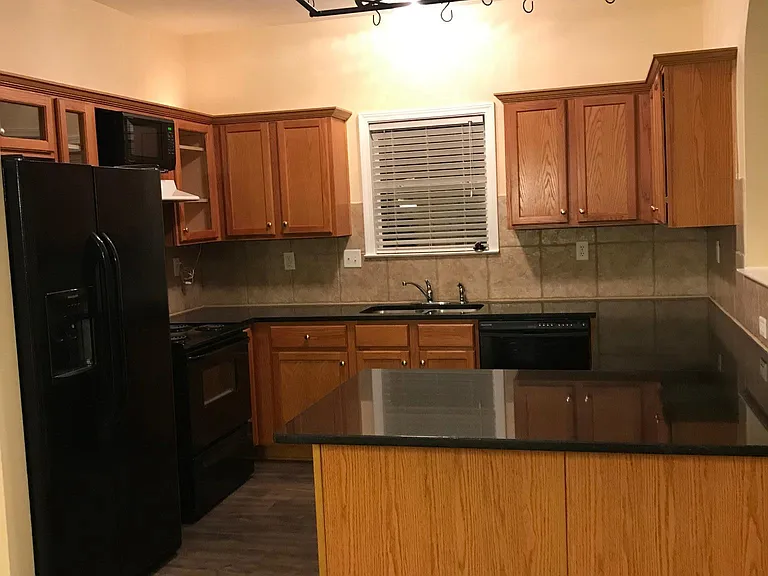 1317 Island Pl E — Photo 5