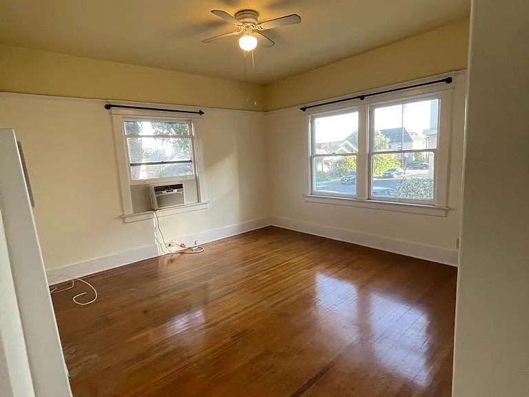 1715 Rodney Dr #1 — Photo 12