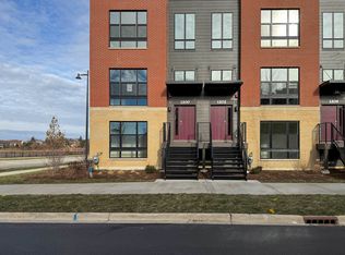 1200 Lakepointe Dr, Schaumburg, IL 60173