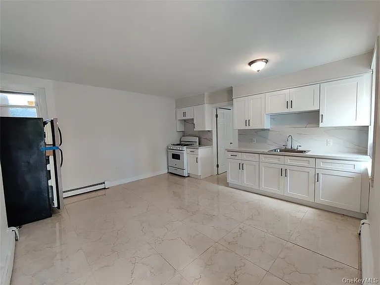 20 Noxon St #B — Photo 5