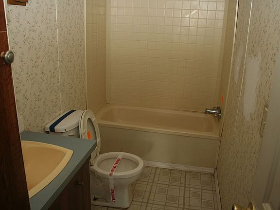 4th image of 105 Corral Dr