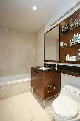 Rented by BLU Real Estate | media 28