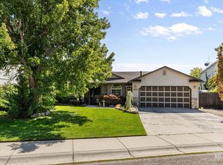 823 Johnson Dr, Middleton, ID 83644