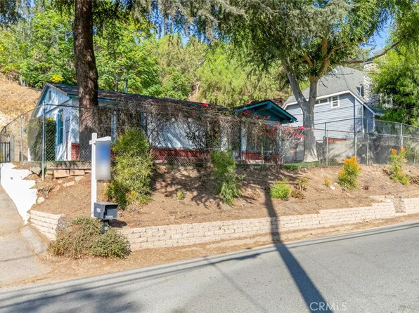 10205 Wheatland Ave, Sunland, CA 91040