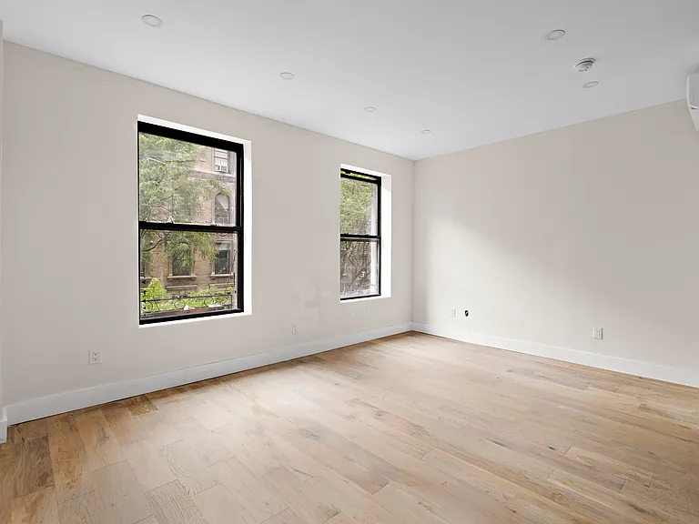 211 W 85th St #3E — Photo 6