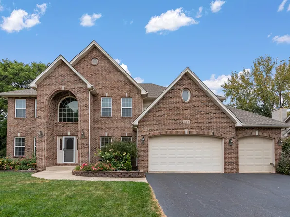 411 Bayberry Dr, Oswego, IL 60543