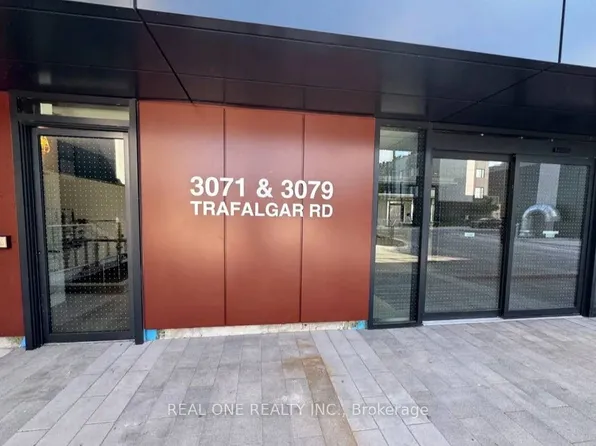 3079 Trafalgar Rd, Oakville, ON