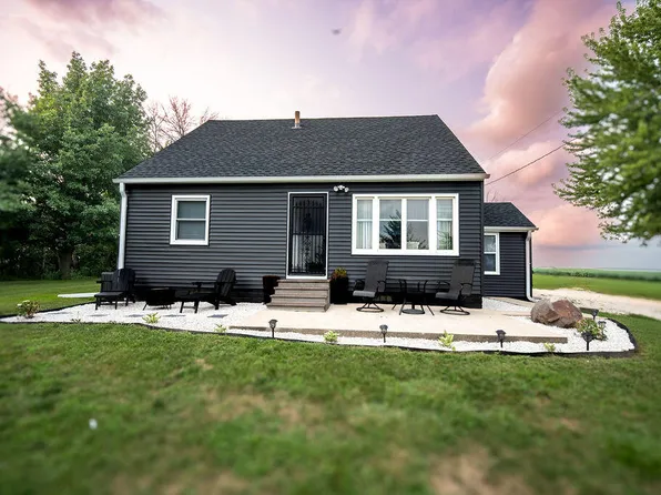 1471 280th St, Clare, IA 50524