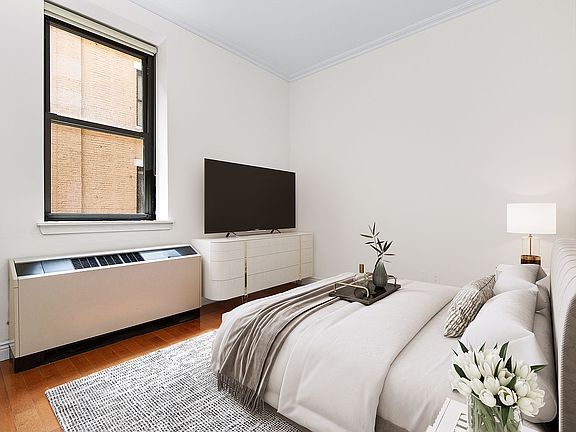 2nd image of 488 7th Ave #2V
