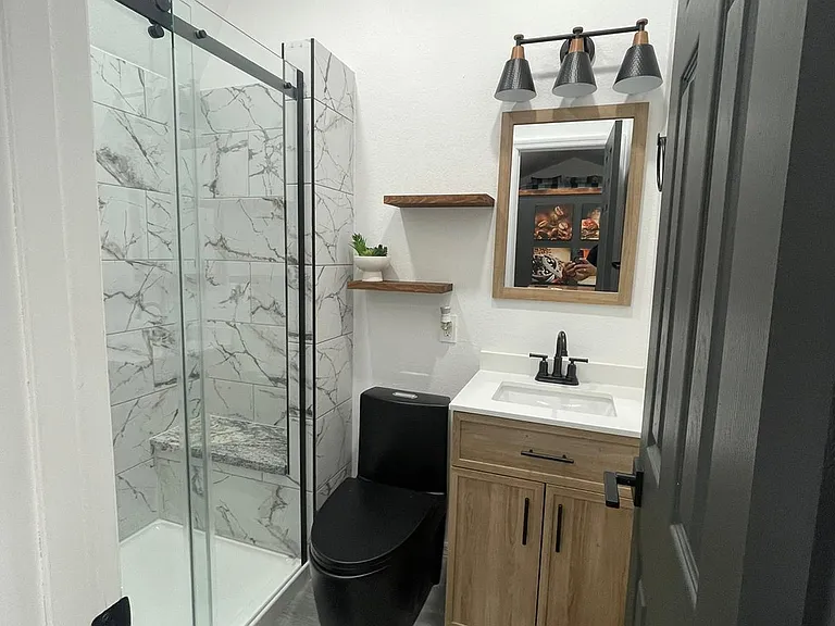 5410 Morgan Rd #2 — Photo 2