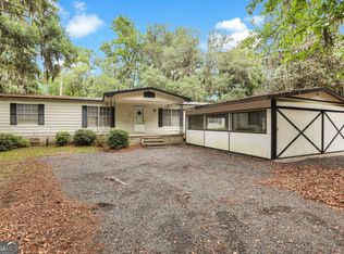 357 Wild Heron Dr, Midway, GA 31320