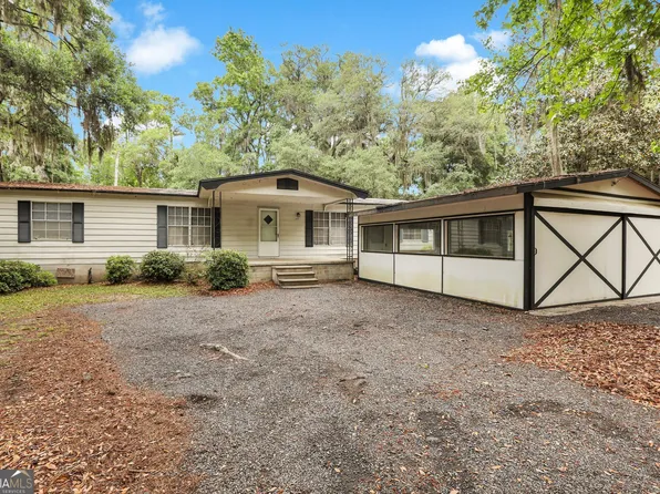 357 Wild Heron Dr, Midway, GA 31320