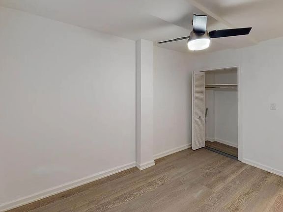 3rd image of 1053 E 222nd St #1