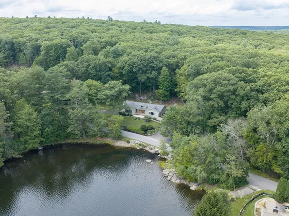 48 Davis Rd, Millbury, MA 01527