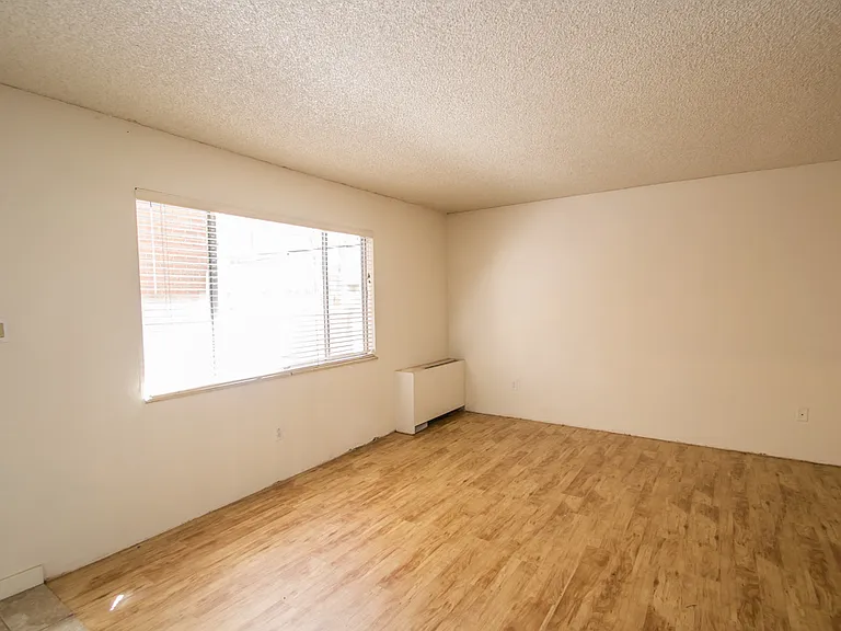 3161 Madison Ave — Photo 20
