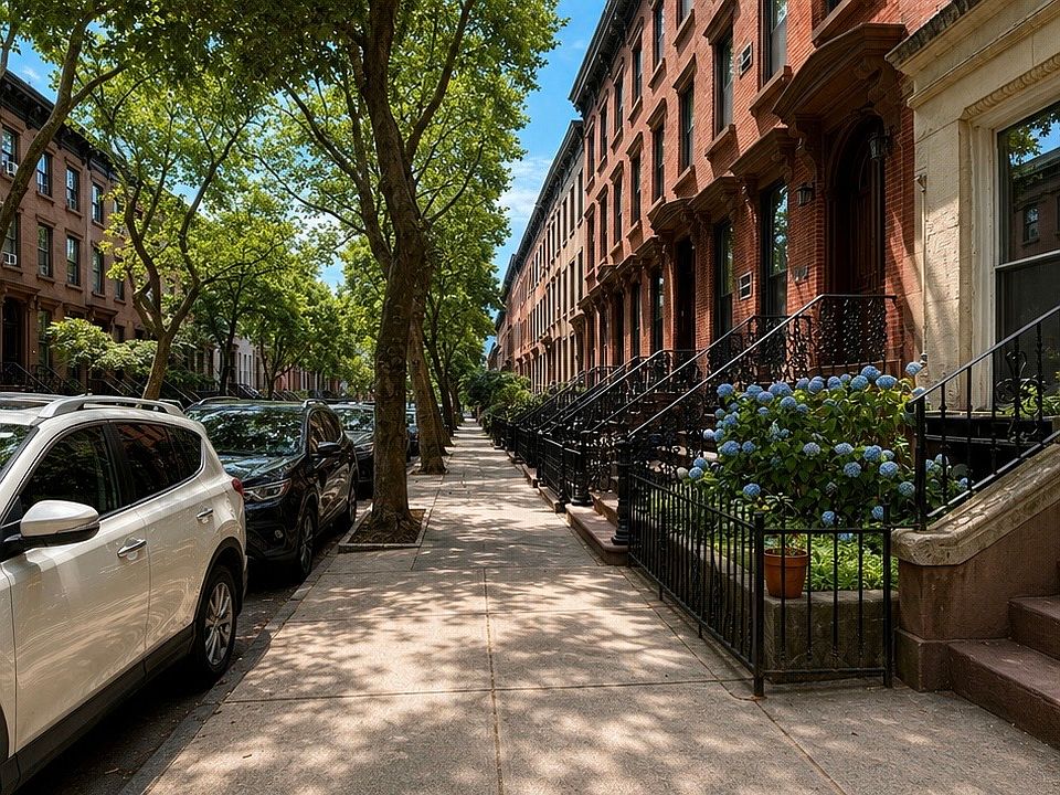 1st image of 386 Sackett St #1