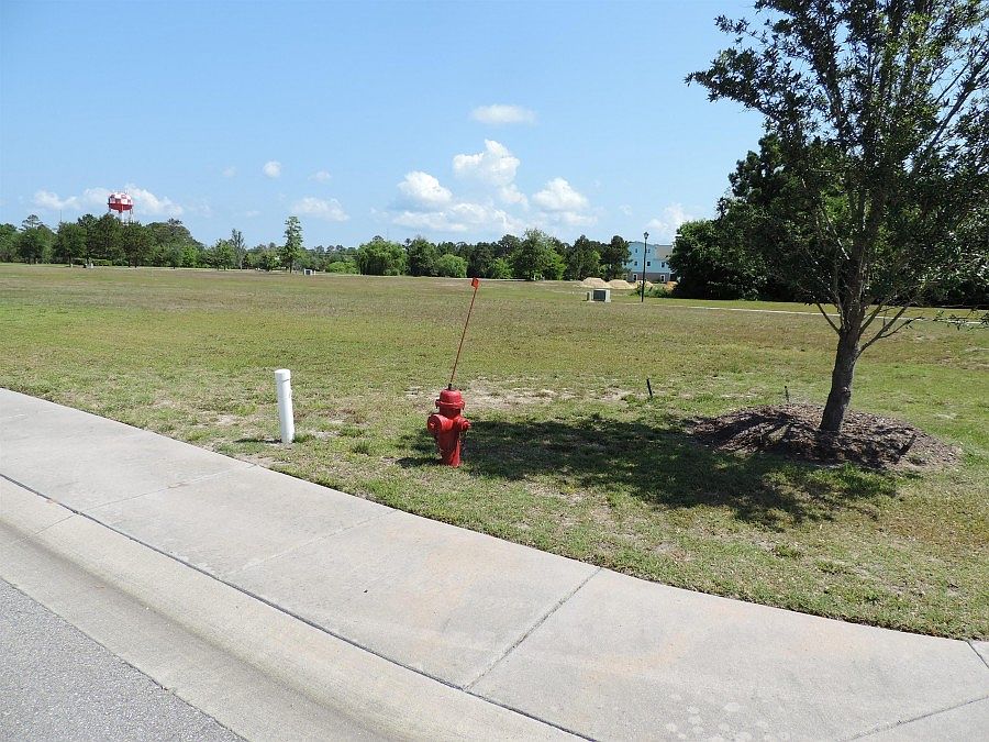2nd image of 305 Cannonsgate Dr