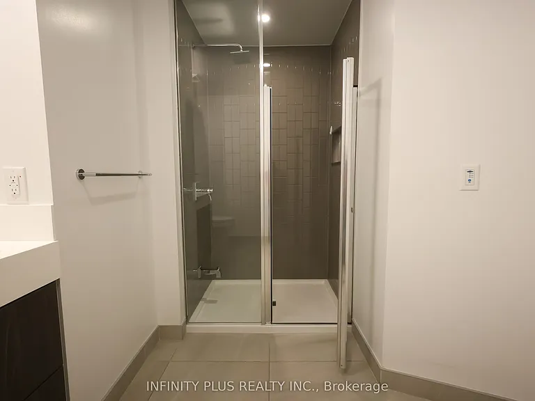 130 River St E #3006 — Photo 14