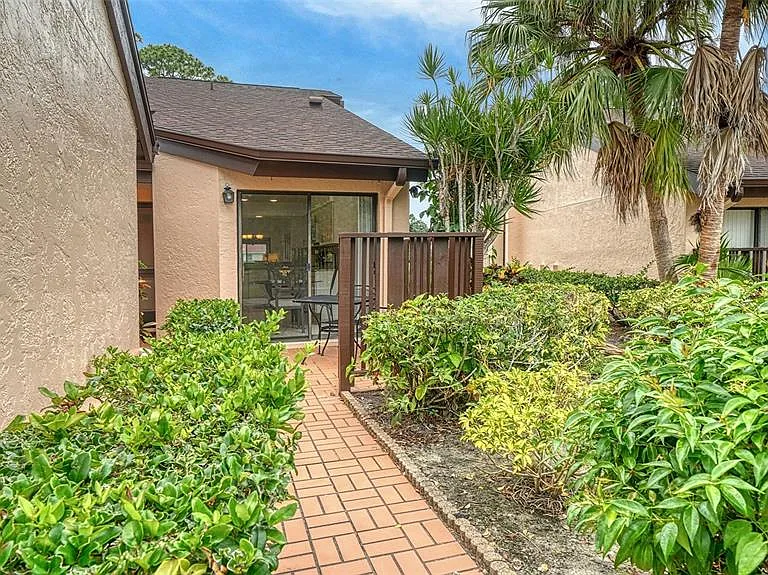 6281 Timberlake Dr #H6 — Photo 4