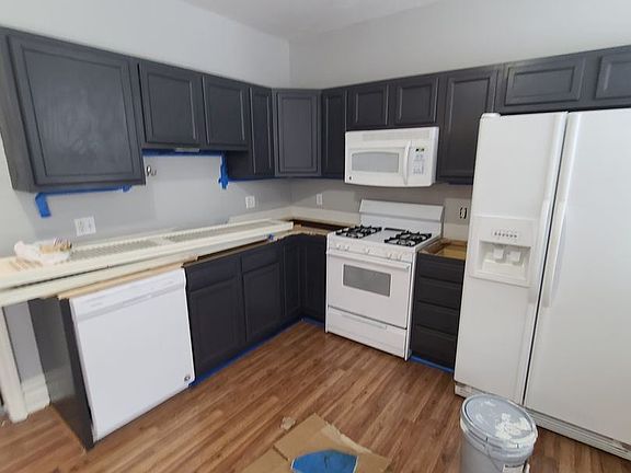 5th image of 1401 N Saint Clair St #9612826
