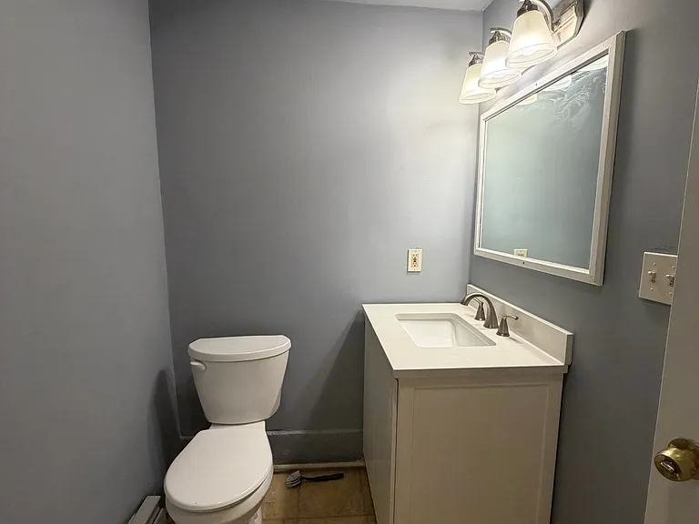 71 Williams St #B — Photo 7