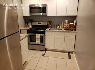 1224 Tasker St #1R, Philadelphia, PA 19148