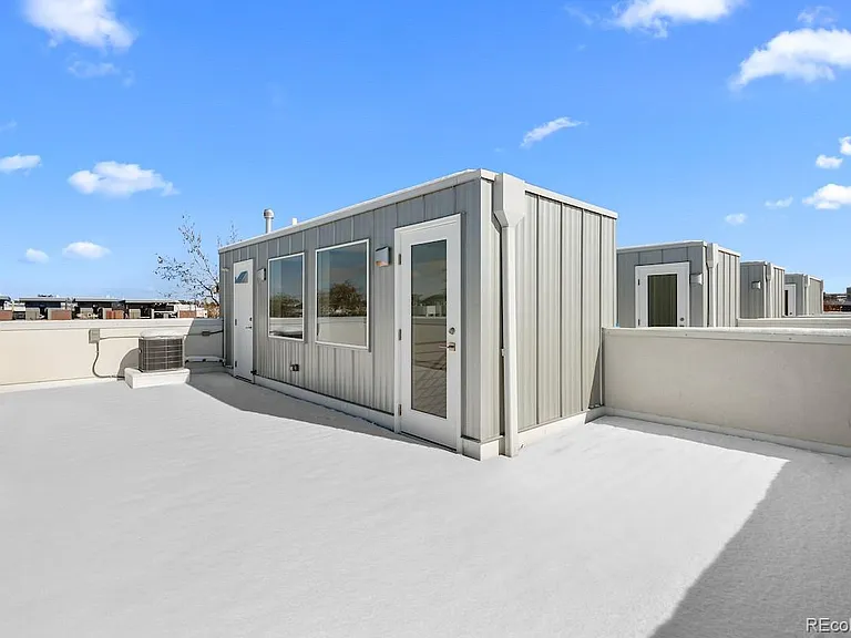 1624 Irving St #1 — Photo 33