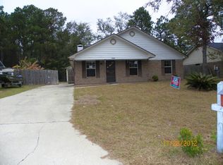 1066 Desert Shield St, Hinesville, GA 31313