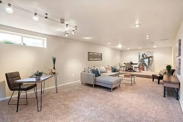 5127 E Glenngrae Ln — Photo 13