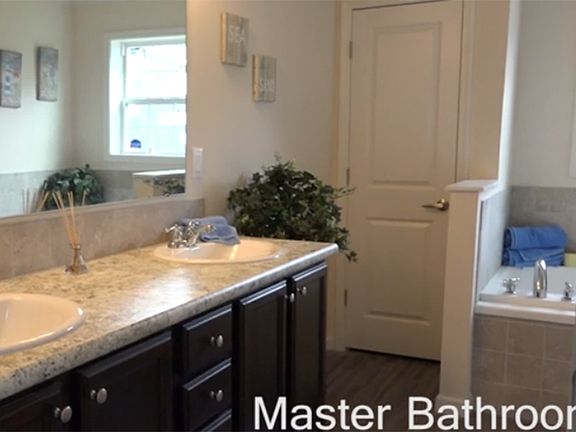 4th image of 1600 Sw Greenville Blvd. #3