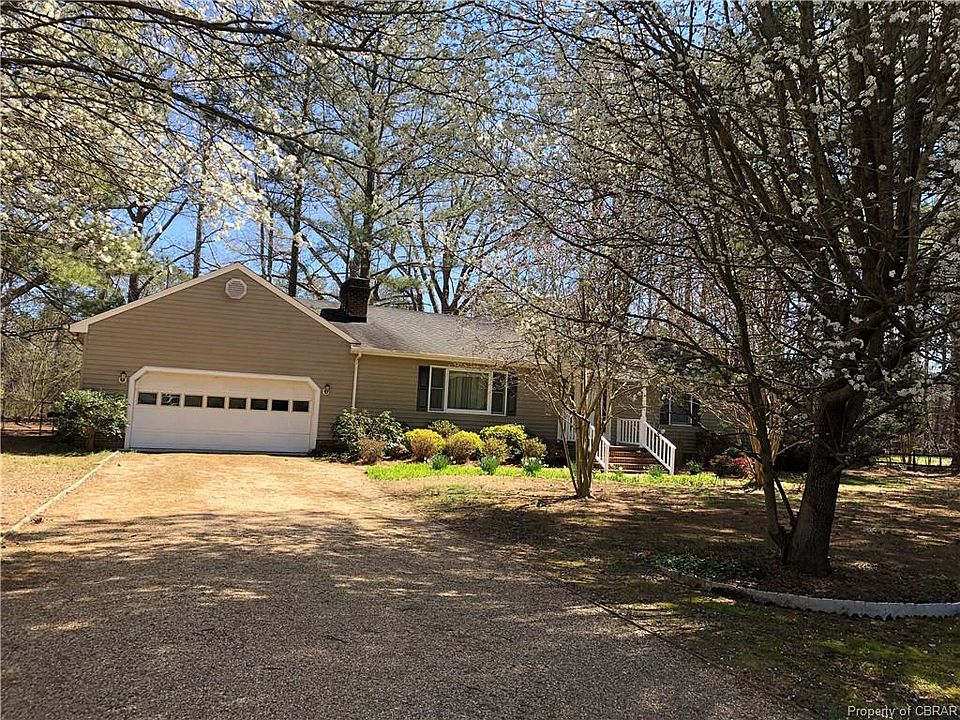 1st image of 76 Blue Heron Ln