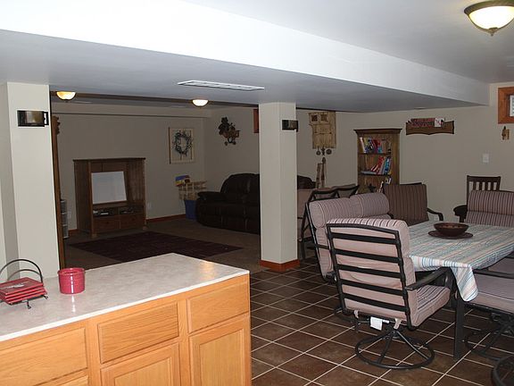 5th image of 936 Sweet Cicely Dr