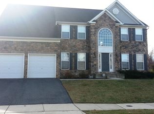 28 Calvarese Dr, Bear, DE 19701