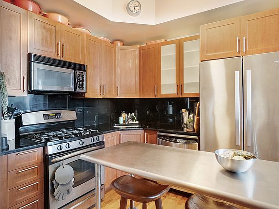 3rd image of 505 Court St APT 6E