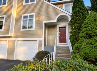 2 Madison Ln #2, Avon, CT 06001