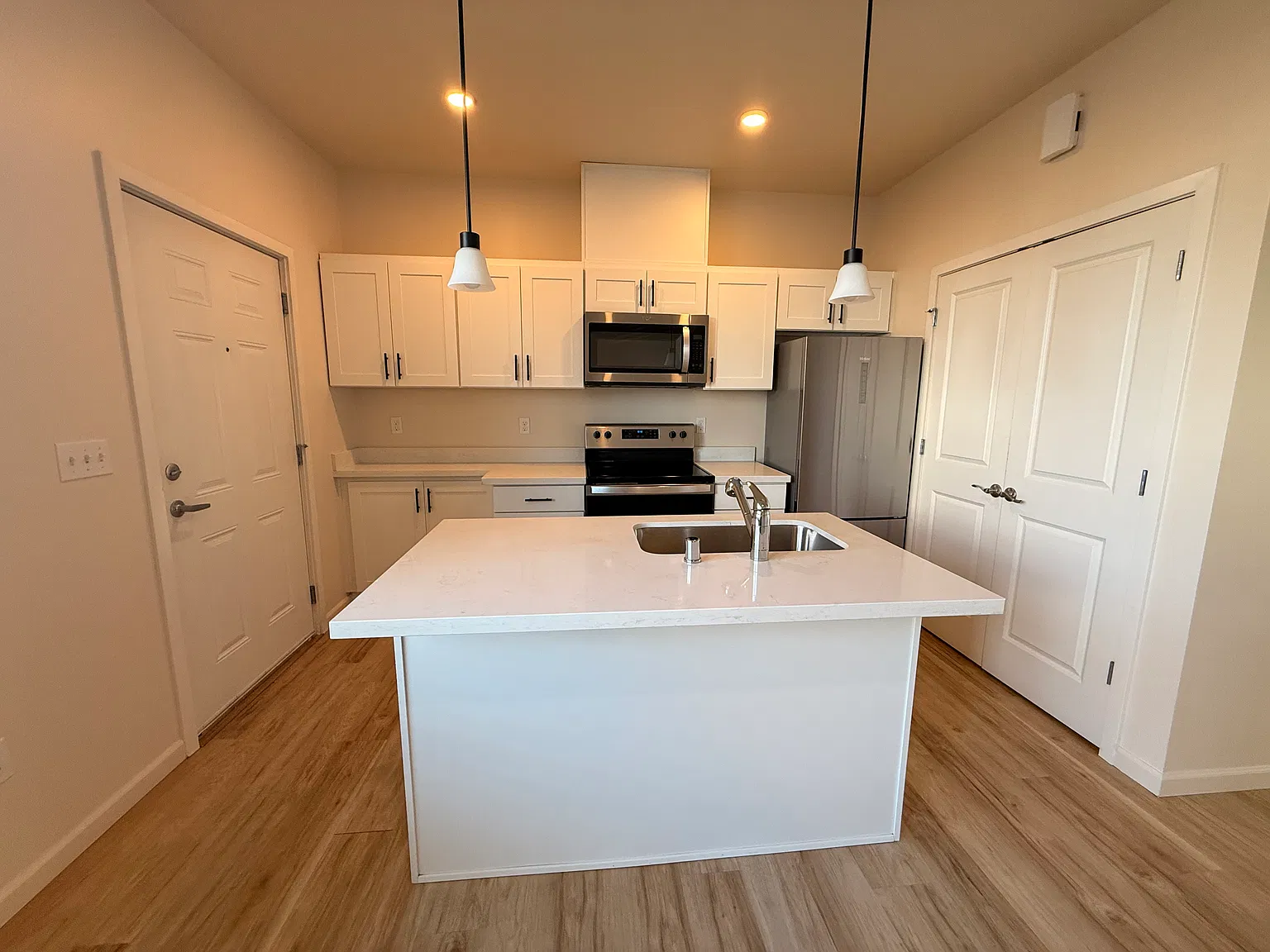1 bed, 442 sqft, $1,395 — Photo 1