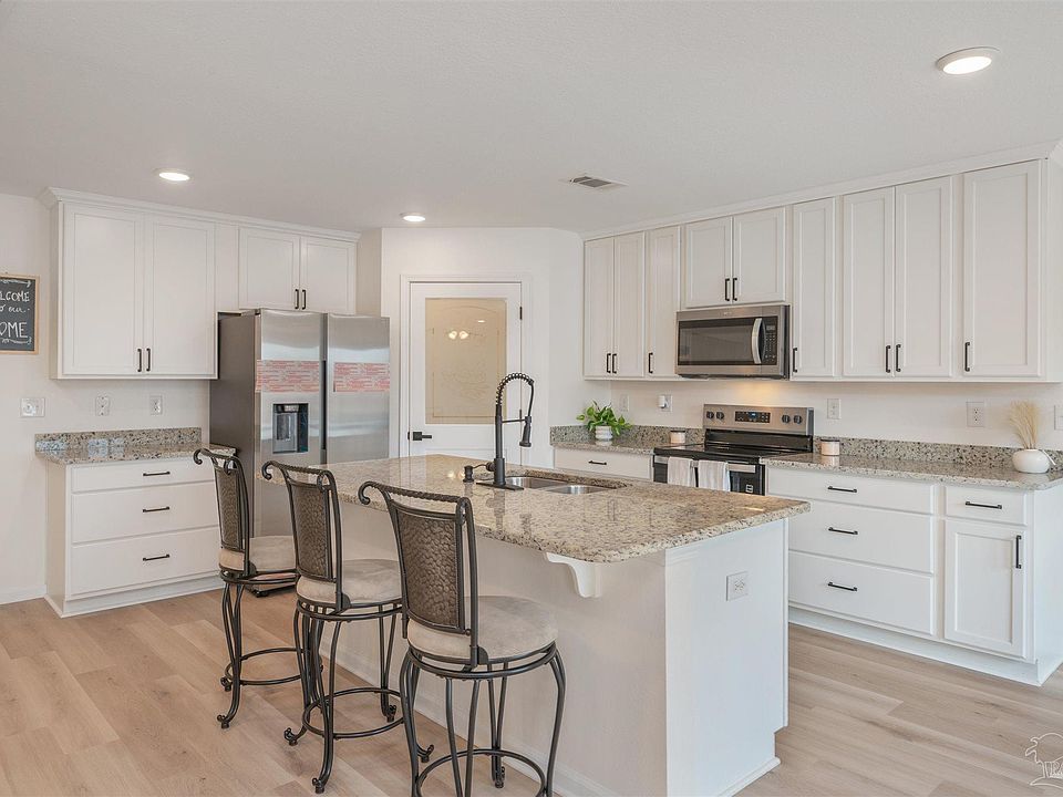 1st image of 820 Moorhen Way