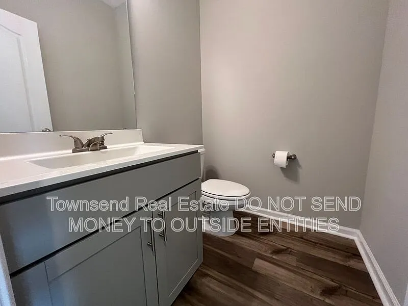 4 bed, 2.5 bath, 2654 sqft, $2,245 — Photo 4