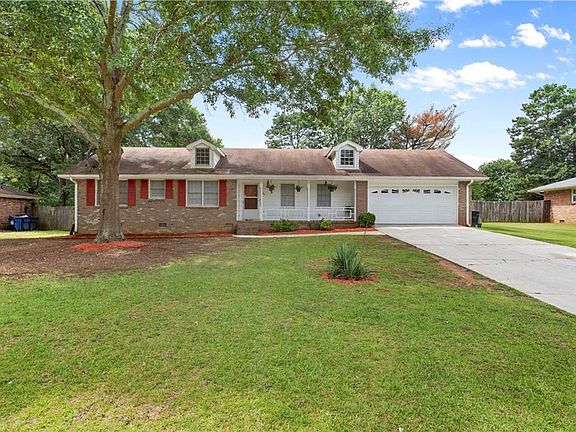 4th image of 3842 Imperial Dr
