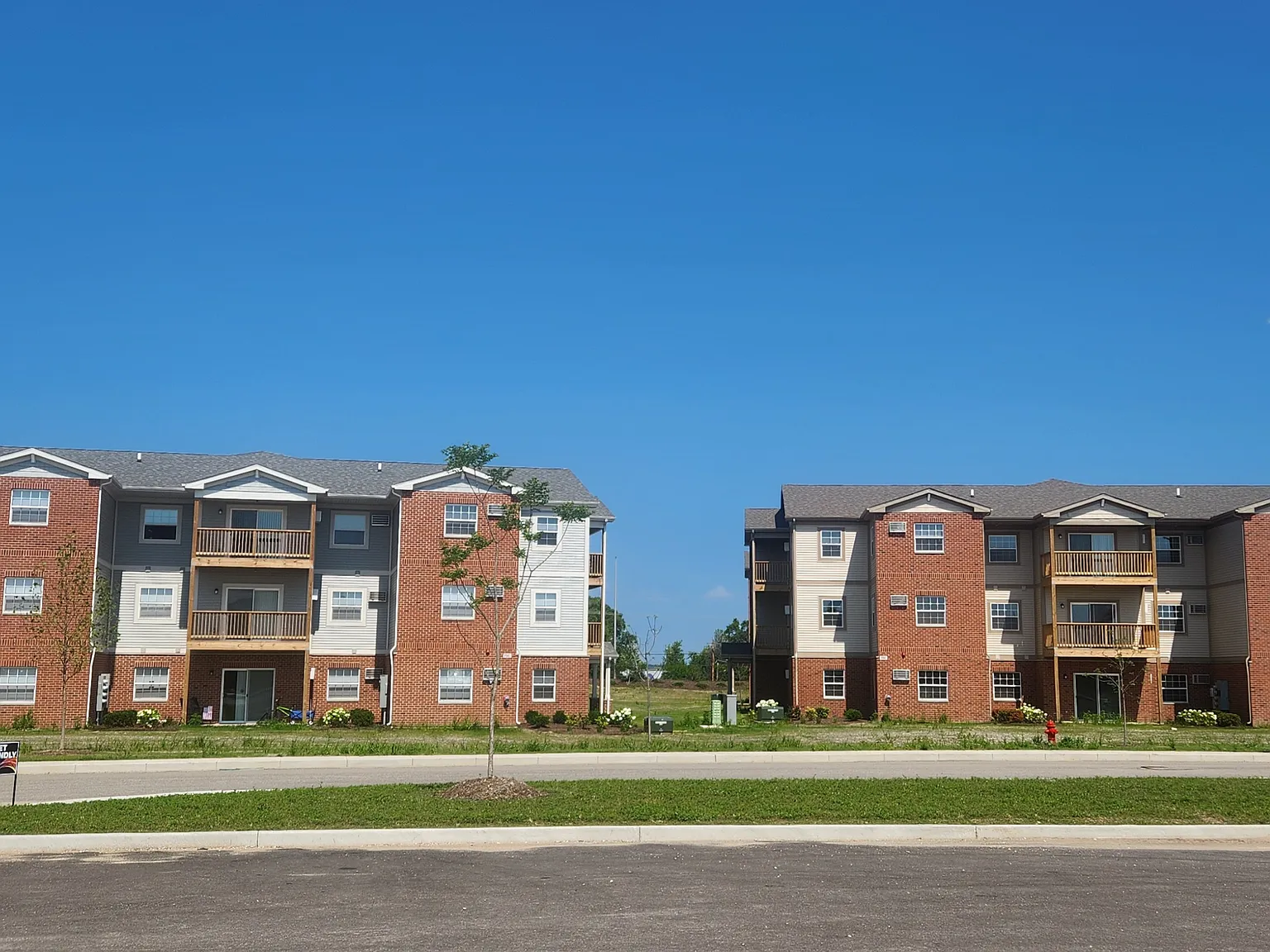 The Residence at Fox Meadows — Photo 3