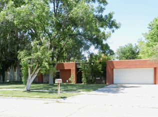 709 Sunrise Rd, Roswell, NM 88201