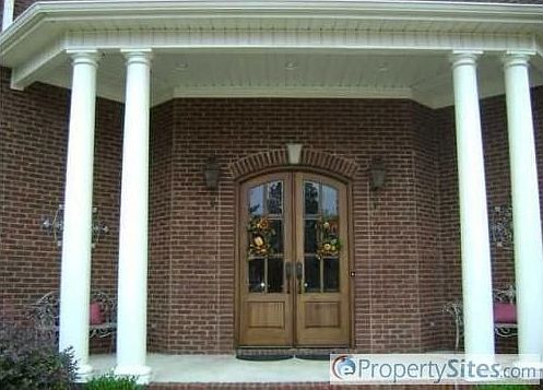 2nd image of 2900 Oakleigh Ln SE