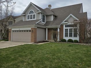 423 Harvard Ln, Bartlett, IL 60103