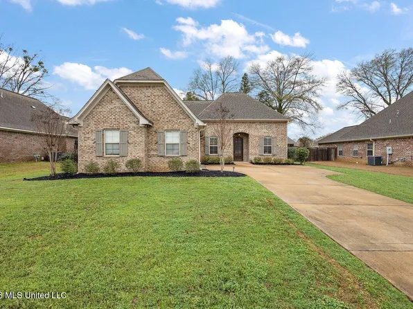 150 Sweetbriar Cir, Canton, MS 39046