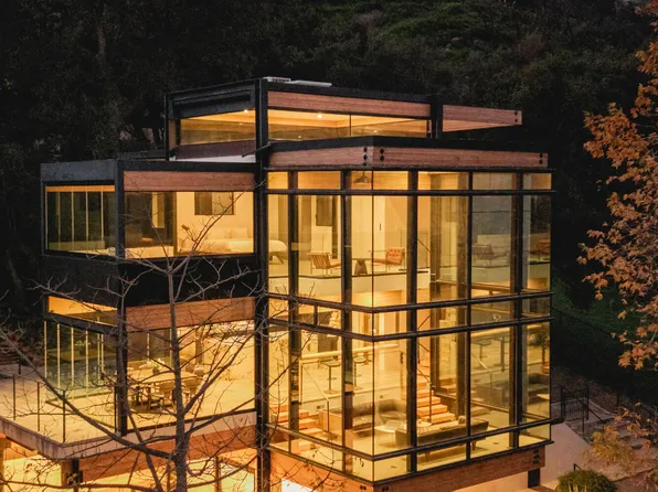 2315 Live Oak Meadows Rd, Malibu, CA 90265