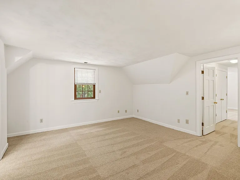 512 Bonsack Ct — Photo 29